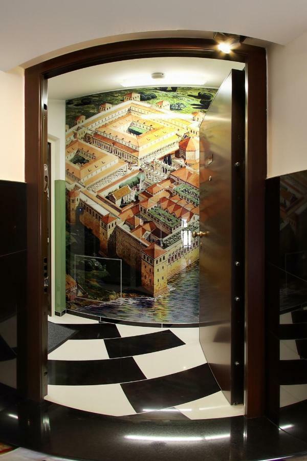 Zana Luxury Studios Split Center Bagian luar foto